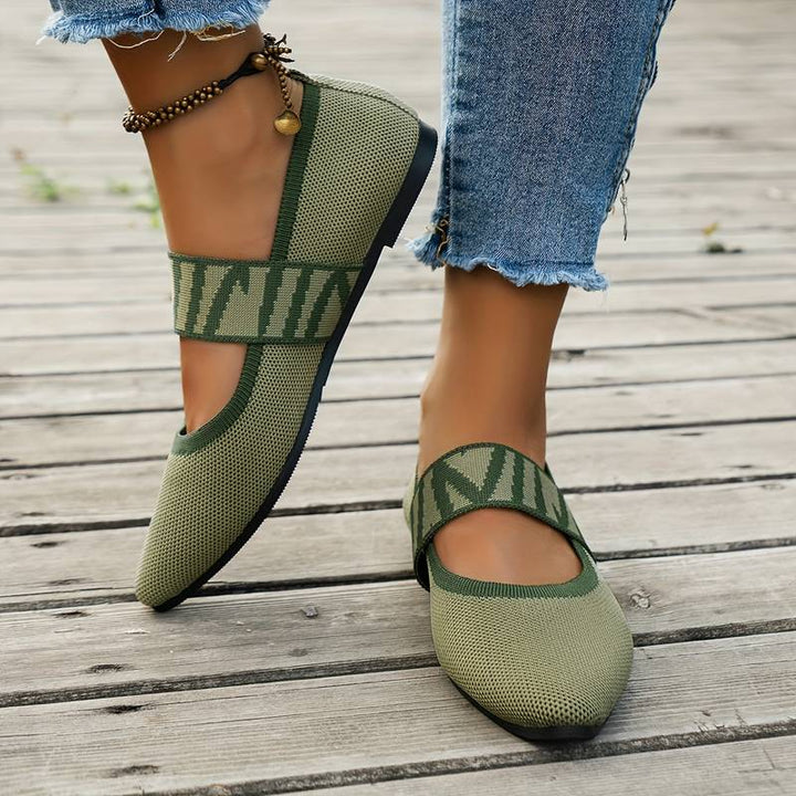 Chic & comfortable pointed flat shoes