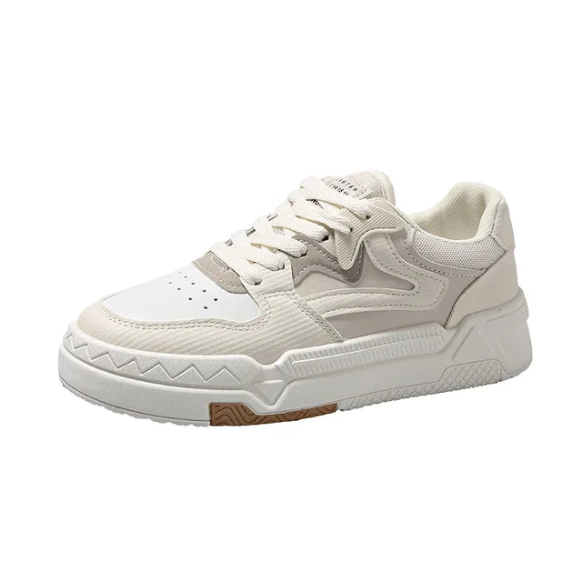 Women's sneaker with raised sole