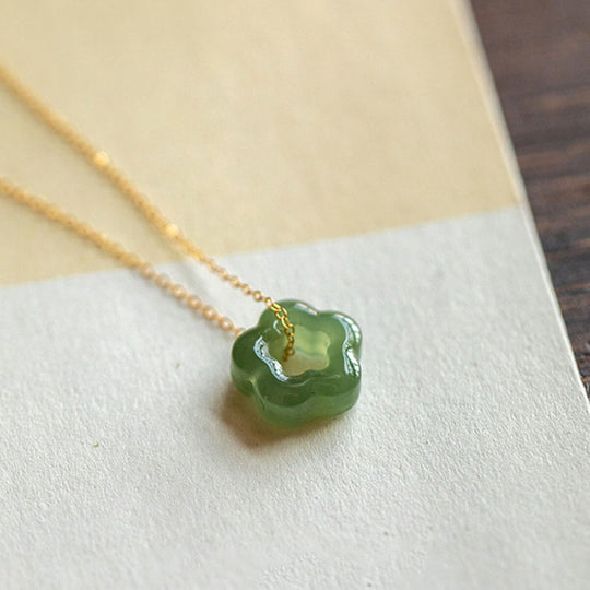 COLLIER FLEUR DE JADE