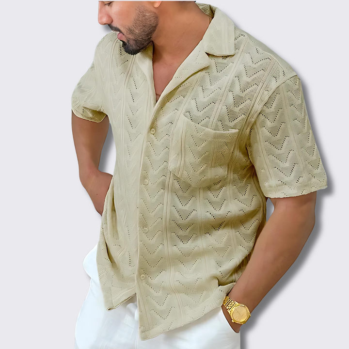 Stylish Short-Sleeved Shirt with Chic Lapel Button Detail