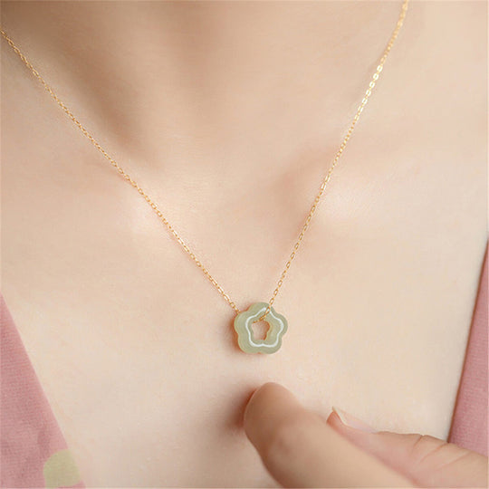 COLLIER FLEUR DE JADE