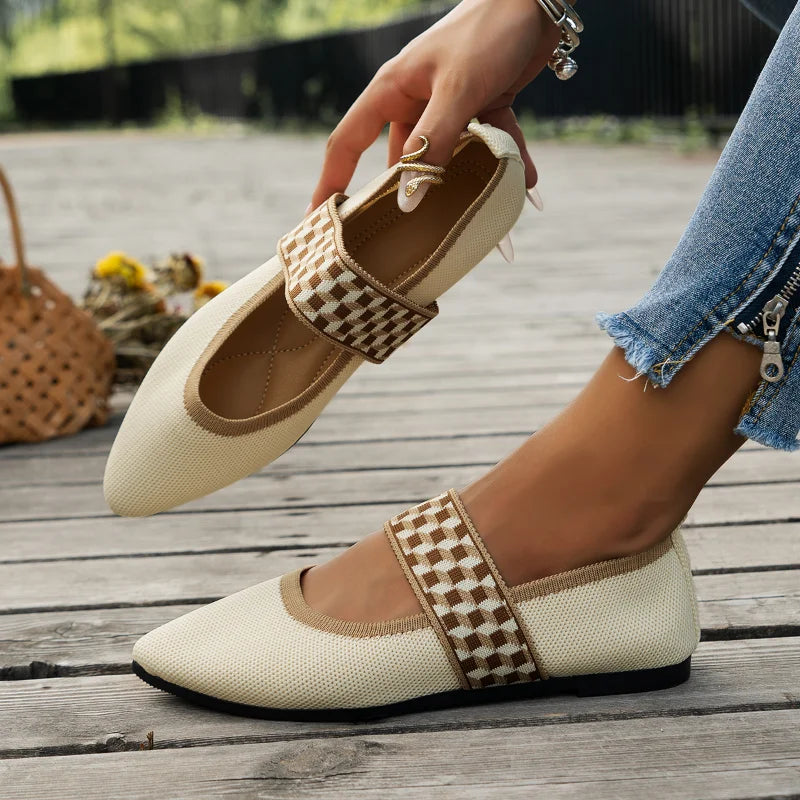 Flat shoes for women