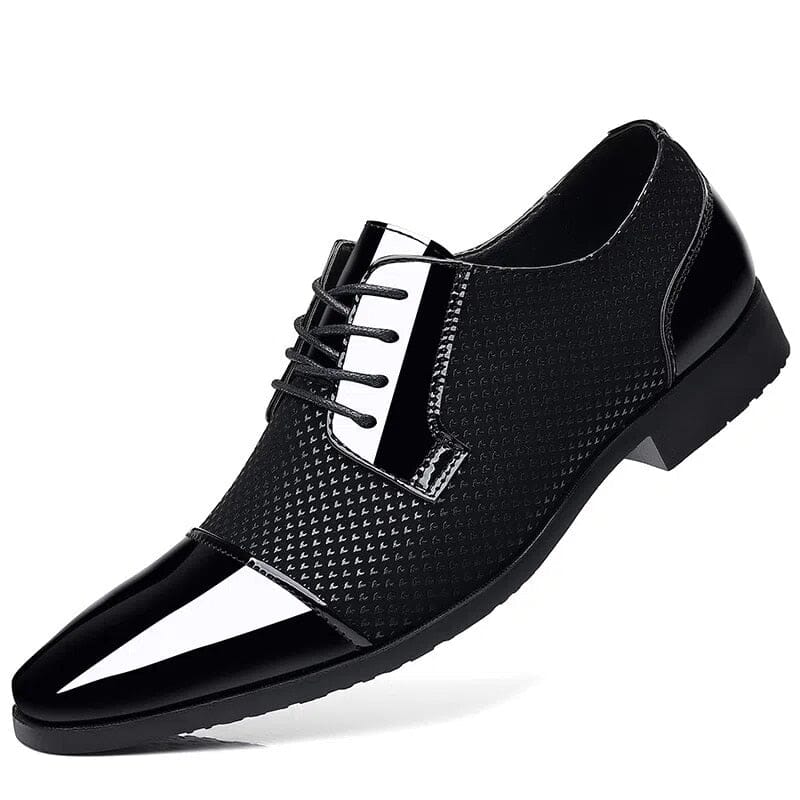 Lace-up shoes with textured surface