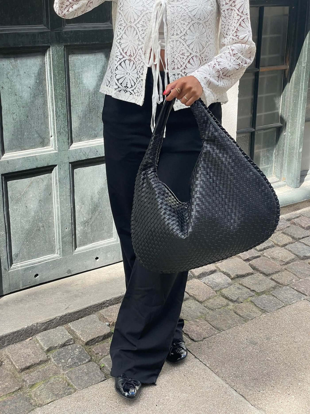 Elena Gevlochten Leren Hobo Bag