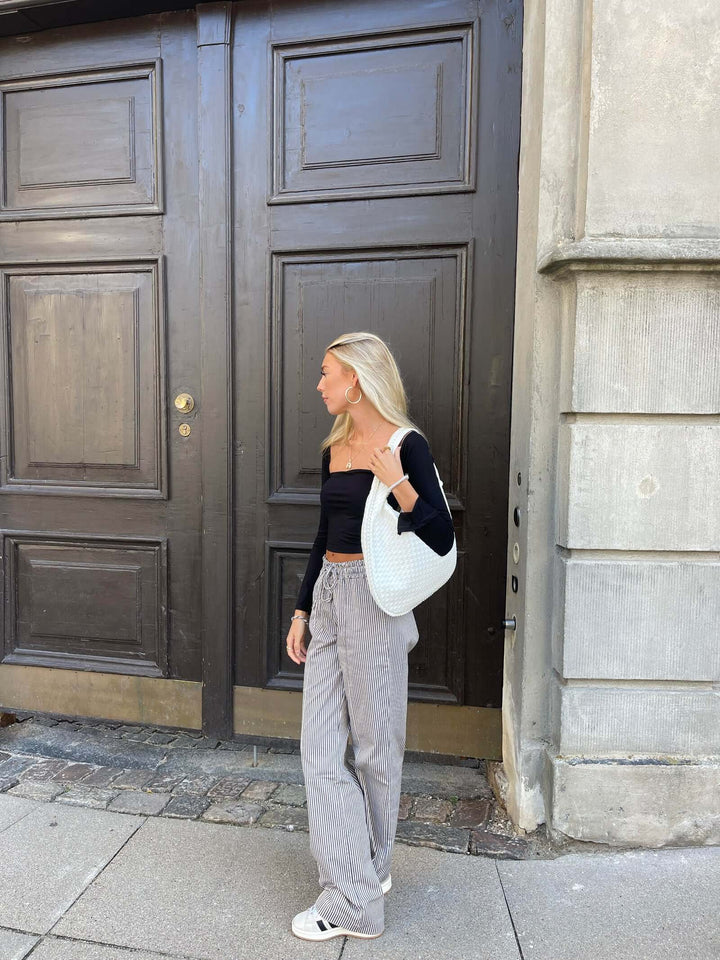 Elena Gevlochten Leren Hobo Bag