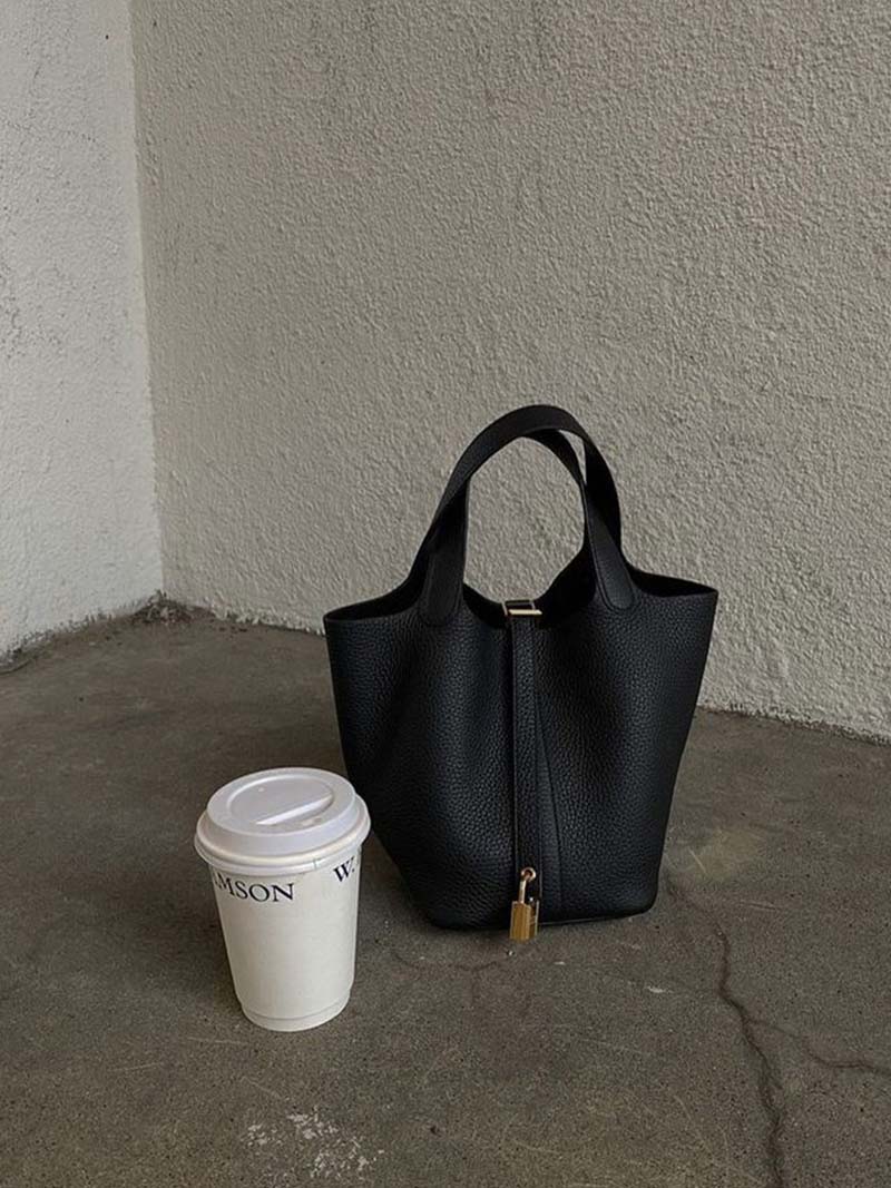 Sandra™ Elegant Bucket Bag