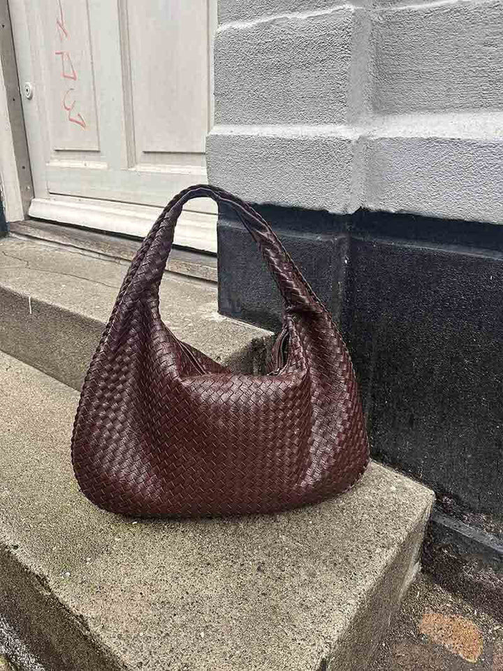 Elena Gevlochten Leren Hobo Bag