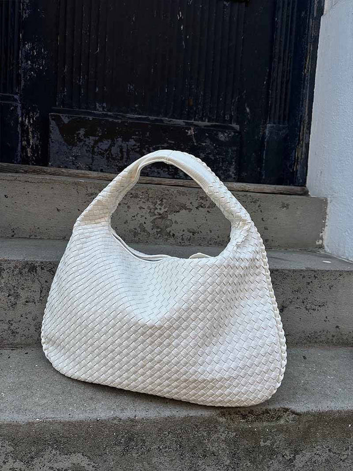 Elena Gevlochten Leren Hobo Bag