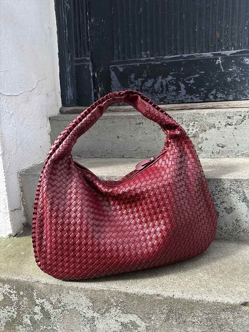 Elena Gevlochten Leren Hobo Bag