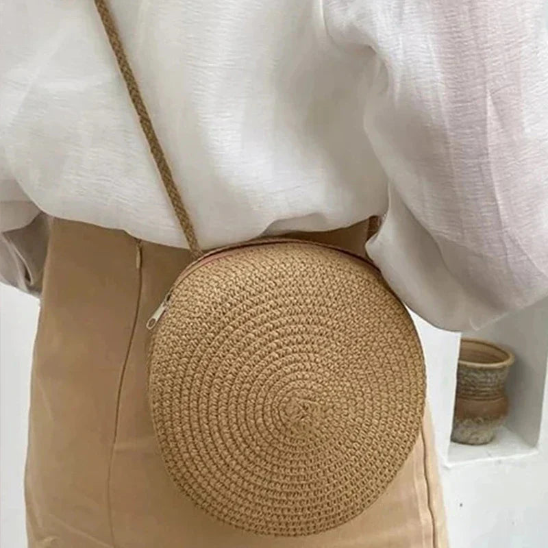 Ladies straw round shoulder bag hand-woven with zip fastening