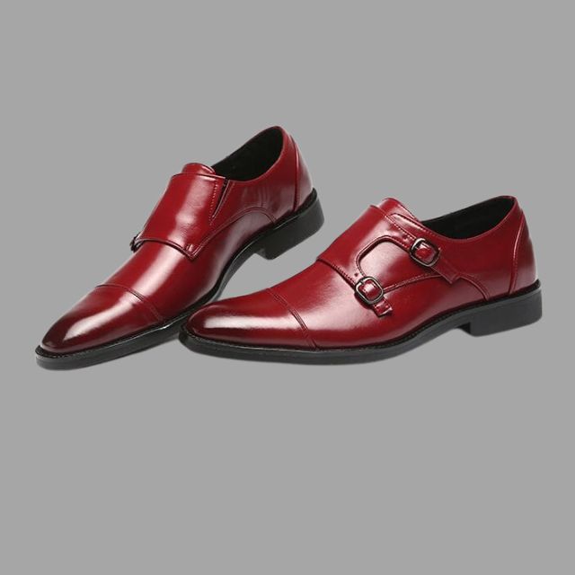 Elegant leather shoes with monk straps