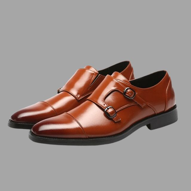 Elegant leather shoes with monk straps