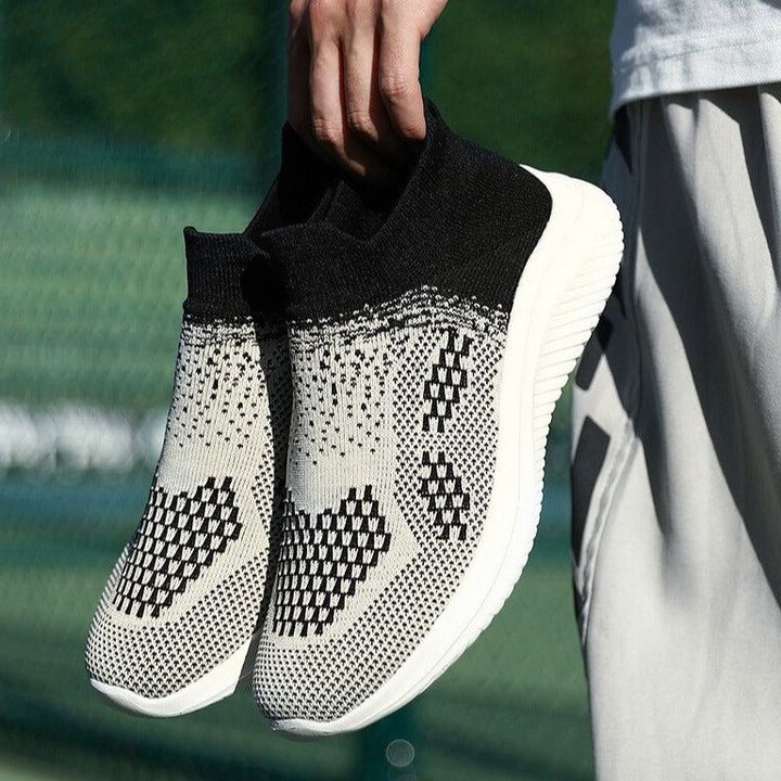 Breathable knitted sneakers with a modern design