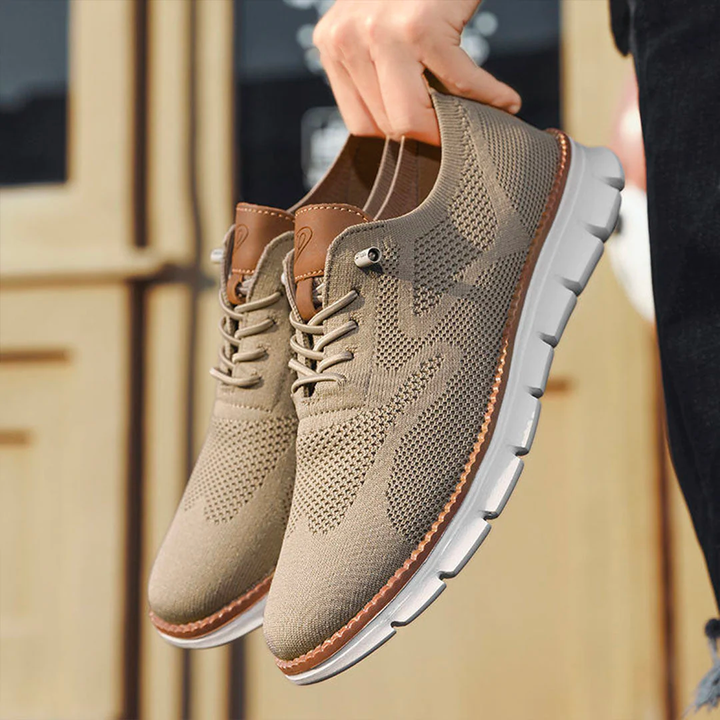 Fashionable men's shoes