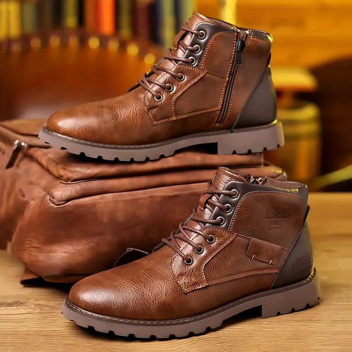 Men's boots with zip fastener