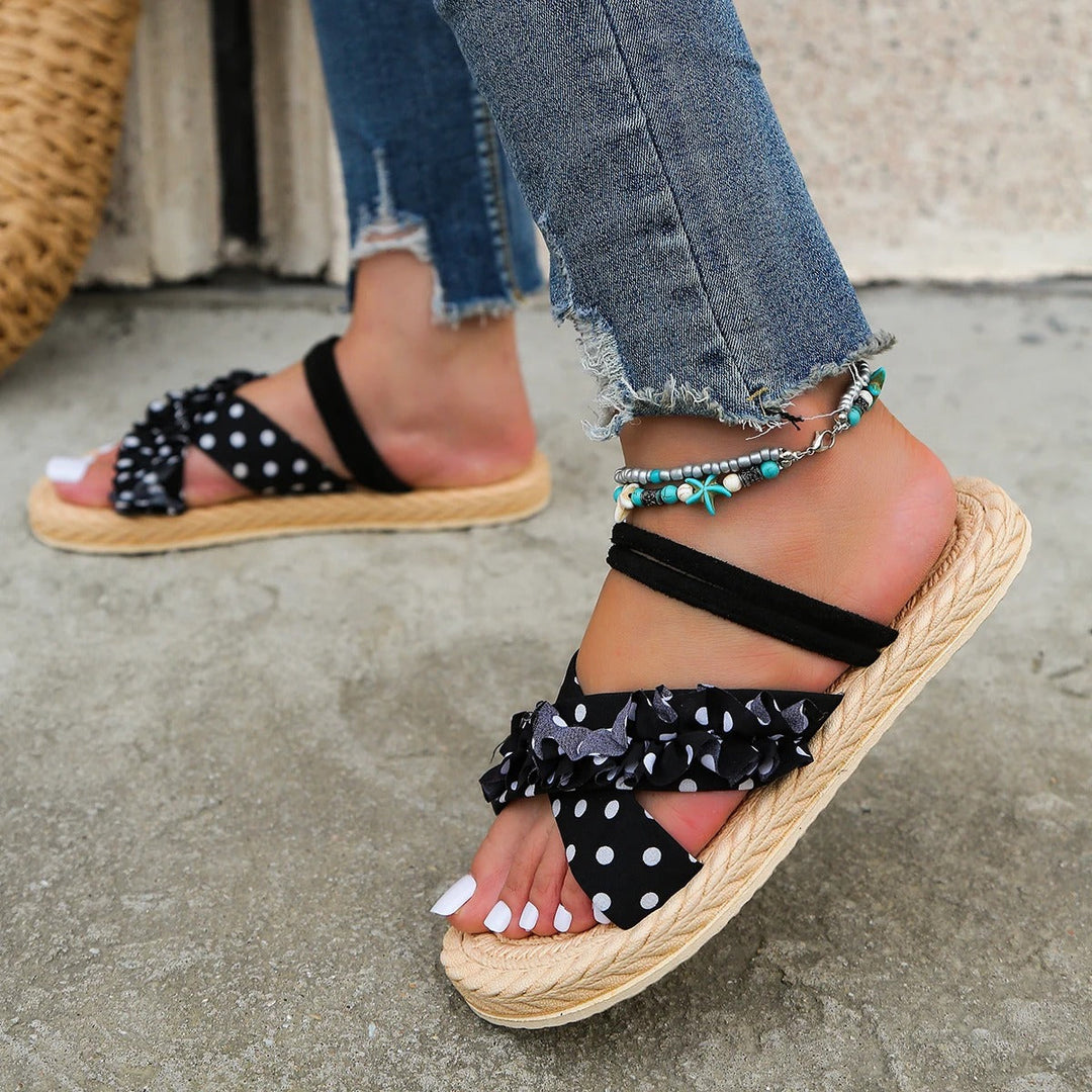 Fashionable sandals for women