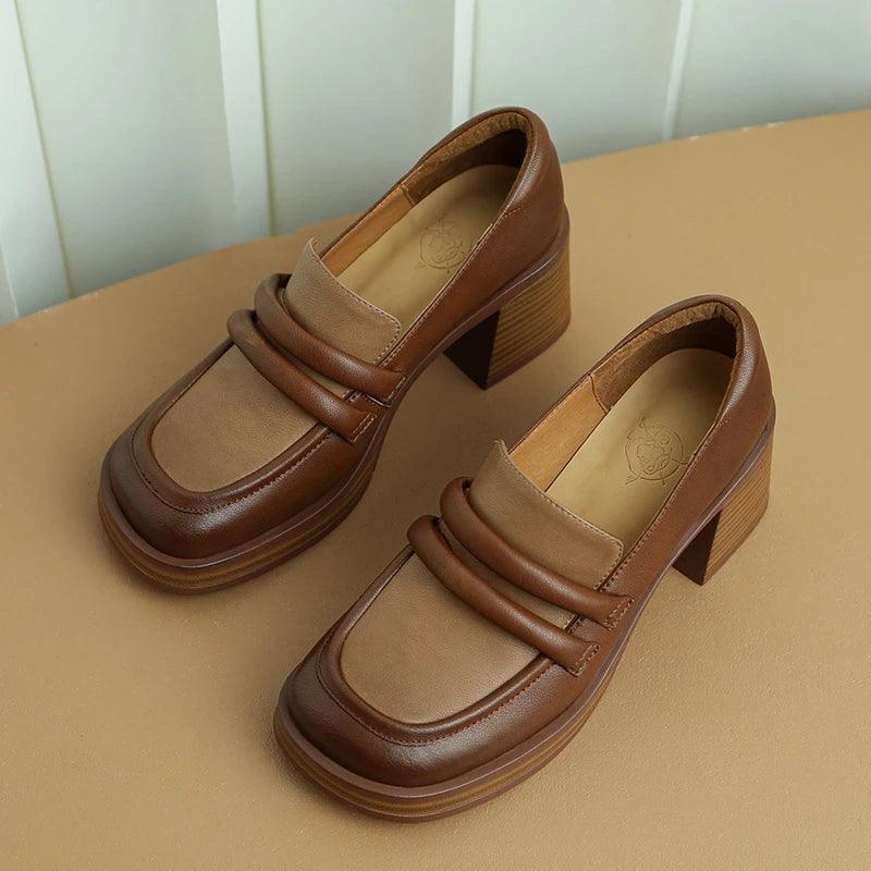 Retro loafers with block heel